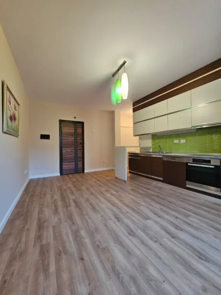 Tirane, shitet apartament 2+1 , 100 m² 234.000 € (mine peza)