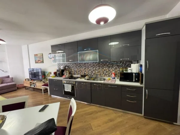 Tirane, shitet apartament 2+1 Kati 3, 116 m² 163.000 € (yzberisht)