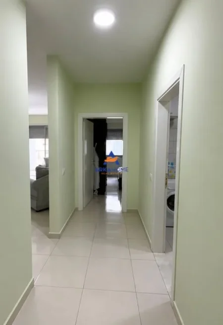 Tirane, jepet me qera apartament 1+1+Ballkon Kati 4, 78 m² 600 € 