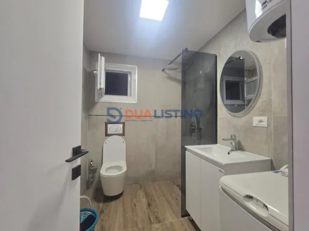 Tirane, jepet me qera apartament 2+1 , 77 m² 800 € 