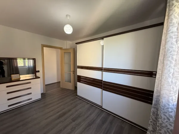 Tirane, shitet apartament 2+1+Ballkon Kati 6, 90 m² 195.000 € (Rruga Grigor Gjirokastriti)