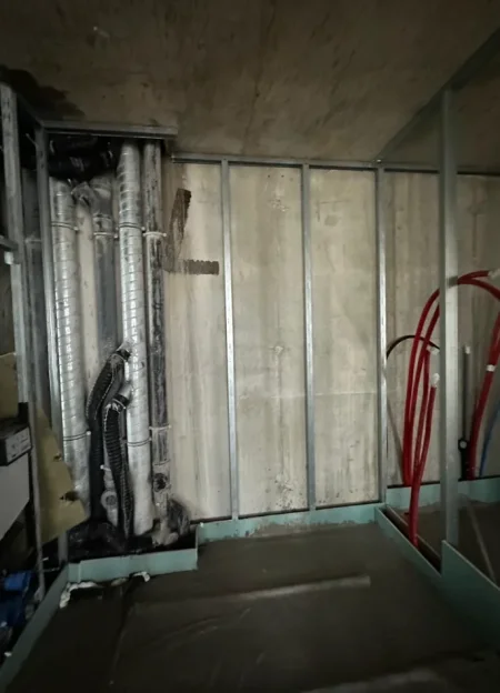 Tirane, shitet apartament 2+1 Kati 21, 175 m² 