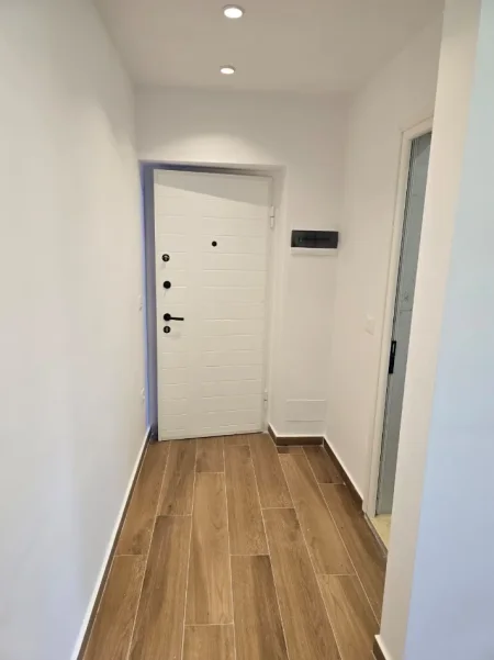 Tirane, shitet garsonier Kati 0, 30 m² 85.000 € 