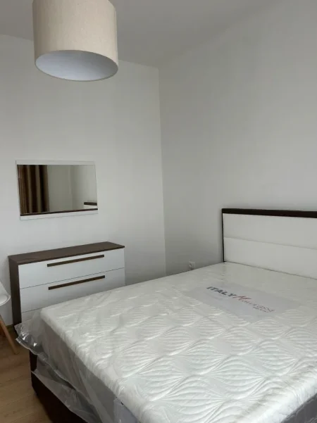 Tirane, jepet me qera apartament 1+1 Kati 3, 50 m² 400 € (ALI DEMI)
