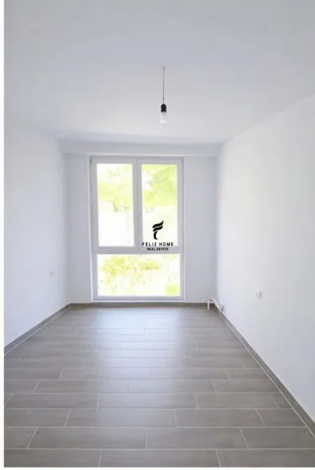 Tirane, jepet me qera zyre Kati 2, 94 m² 400 € (RRUGA 5 MAJI)