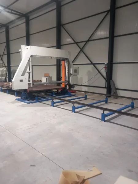 Durres, jepet me qera ambjent biznesi Kati 1, 1000 m² 3000 € (Autostrada Tirane Durres)