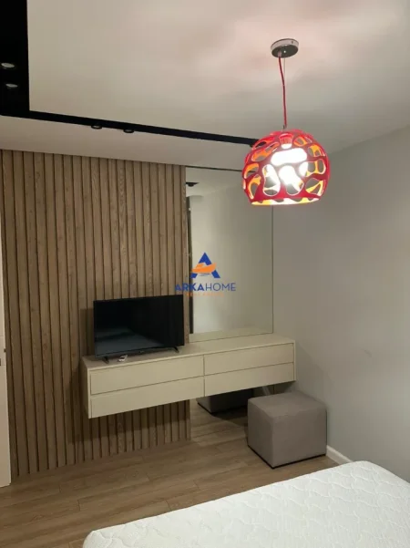 Tirane, jepet me qera apartament 1+1+Ballkon Kati 4, 62 m² 526 € 