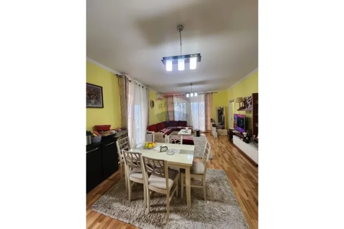 Tirane, shitet 3+1 , 134 m² 227.000 € (Liqeni i Thate)