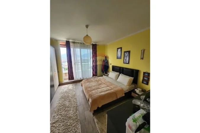 Tirane, shitet 3+1 , 134 m² 227.000 € (Liqeni i Thate)