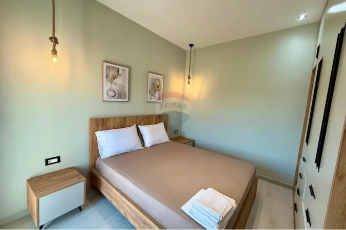 Tirane, shitet 2 Katshe , 498 m² (Hamallaj)