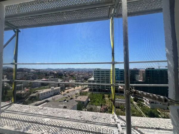 Shqiperi, shitet apartament 1+1+Aneks+Ballkon Kati 9, 64 m² 100.000 € 
