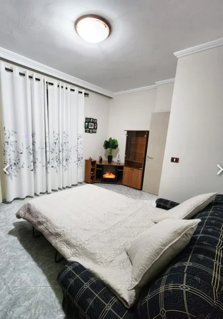 Tirane, jepet me qera apartament 1+1 Kati 1, 50 m² 400 € (Fabrika E Miellit)