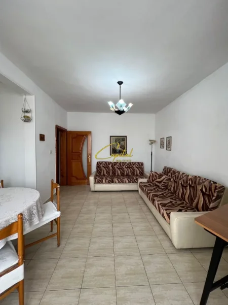 Tirane, jepet me qera apartament 2+1 Kati 4, 85 m² 500 € (PAZARI I RI)