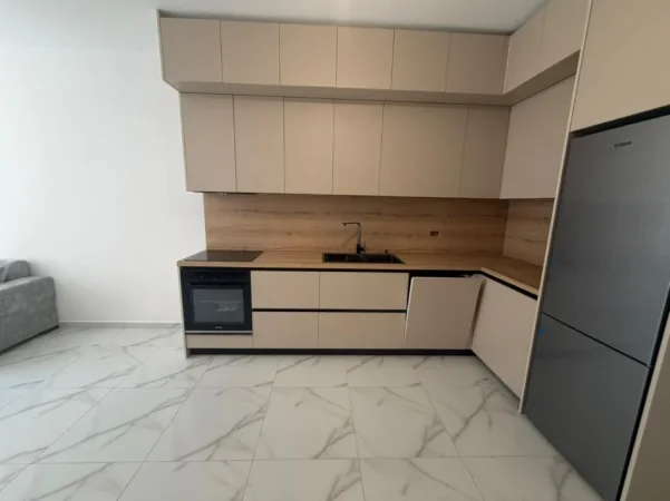 Tirane, jepet me qera apartament 1+1+Ballkon Kati 2, 65 m² 500 € 