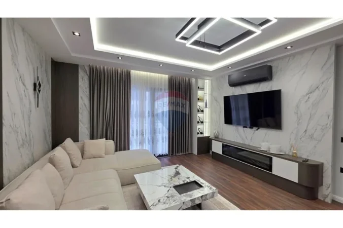 Vlore, shitet 2+1 , 102 m² 245.000 € (Lungomare)