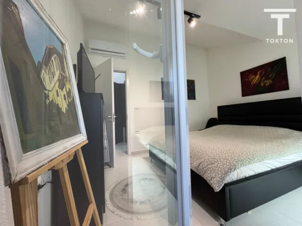 Tirane, shitet apartament 1+1+Ballkon Kati 5, 64 m² 105.000 € (Fresk)