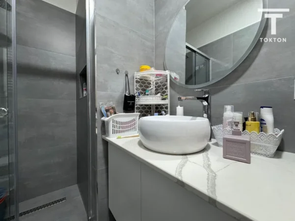 Tirane, shitet apartament 1+1+Ballkon Kati 5, 64 m² 105.000 € (Fresk)