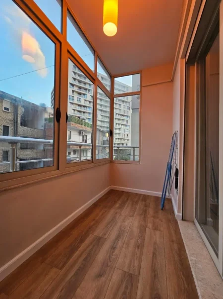 Tirane, shitet apartament 1+1+Ballkon Kati 2, 66 m² 163.000 € (Rruga Mine Peza)