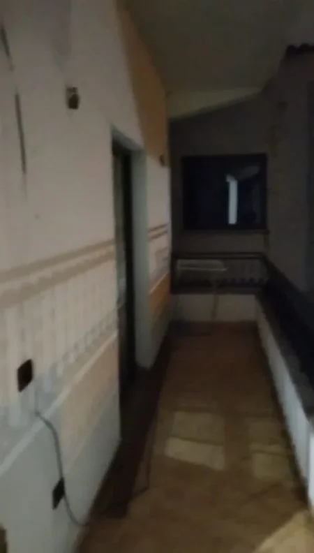 Tirane, jepet me qera apartament 2+1 Kati 2, 142 m² 600 € (Tregu Elektrik)