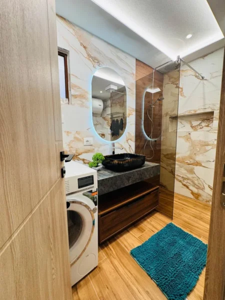 Tirane, jepet me qera ambjent biznesi Kati 3, 60 m² 650 € (Dupleks 1 1 Rruga E Dibres)