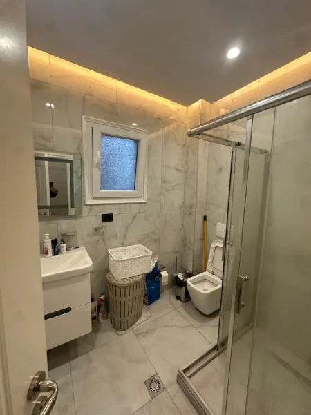 Tirane, jap me qera apartament 1+1+Aneks+Ballkon Kati 1, 65 m² 520 € (Don Bosko)