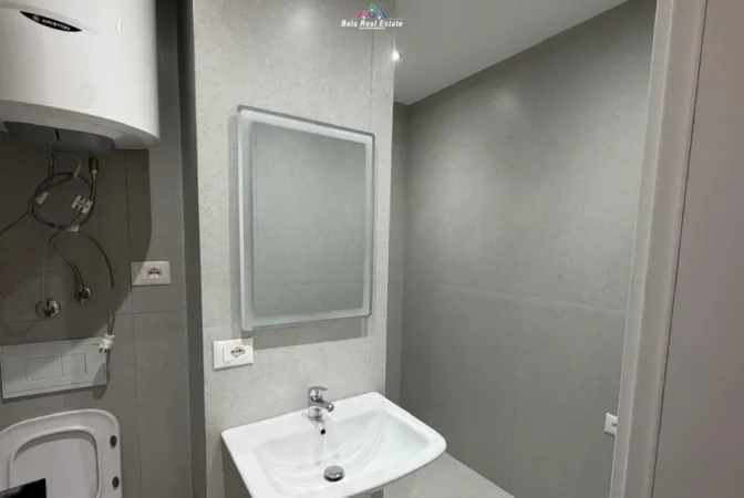 Tirane, shes apartament 2+1 Kati 12, 80 m² 196.000 € (reshit petrela)