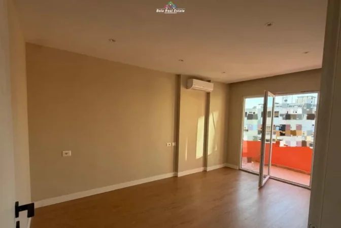 Tirane, shes apartament 2+1 Kati 12, 80 m² 196.000 € (reshit petrela)