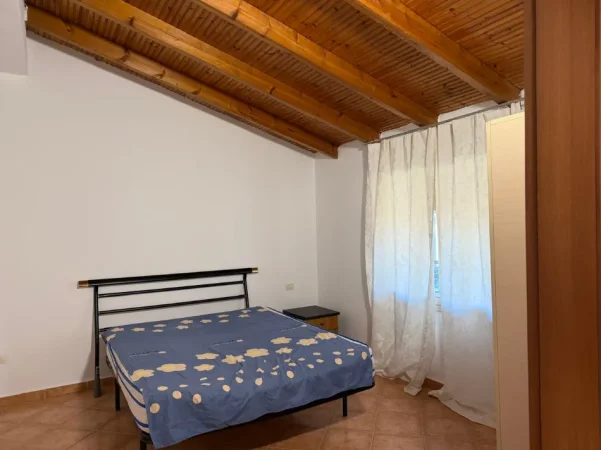 Tirane, jepet me qera apartament 2+1+Ballkon Kati 3, 75 m² 400 € 