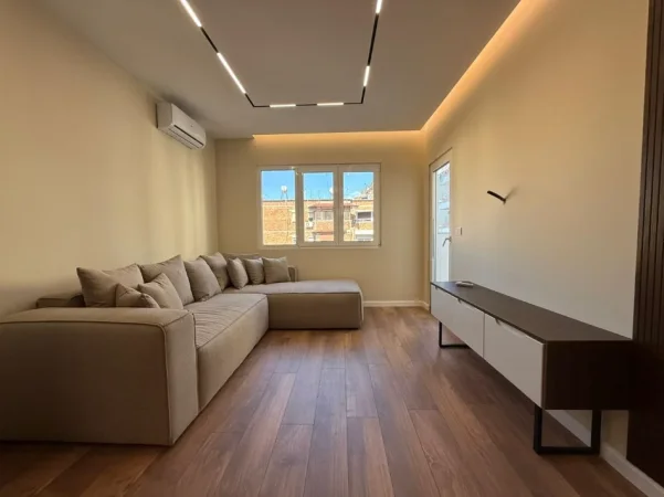 Tirane, shitet apartament 1+1 , 52 m² 150.000 € (mine peza)