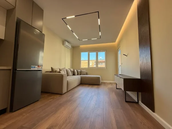 Tirane, shitet apartament 1+1 , 52 m² 150.000 € (mine peza)