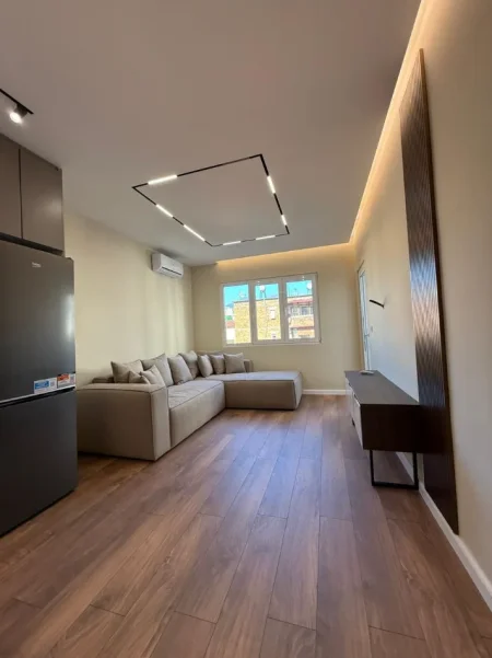 Tirane, shitet apartament 1+1 , 52 m² 150.000 € (mine peza)