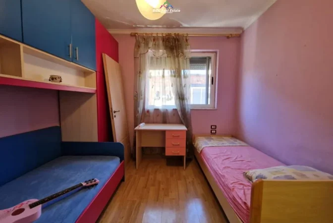 Tirane, shes apartament 2+1 Kati 3, 47 m² 100.000 € (siri kodra)