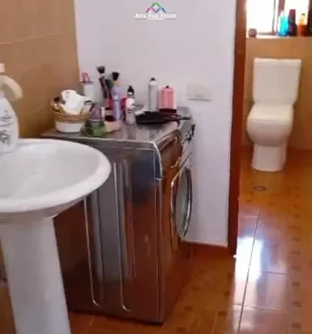 Tirane, jepet me qera Vile 2+1 Kati 4, 100 m² 470 € (Rruga Tonin Harapi)