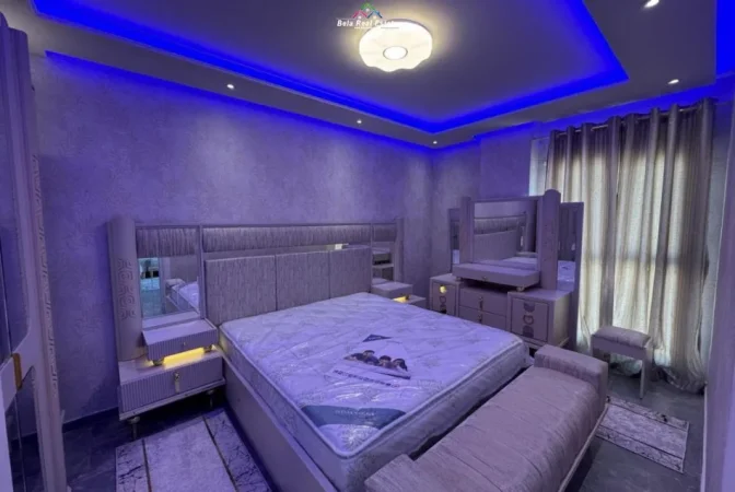 Tirane, jepet me qera apartament 1+1 Kati 8, 75 m² 500 € (Rruga Gryka e Kacanikut)