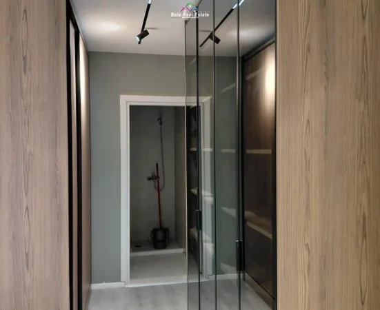 Tirane, jepet me qera apartament 2+1 Kati 7, 90 m² 680 € (Rruga Ali Demi)