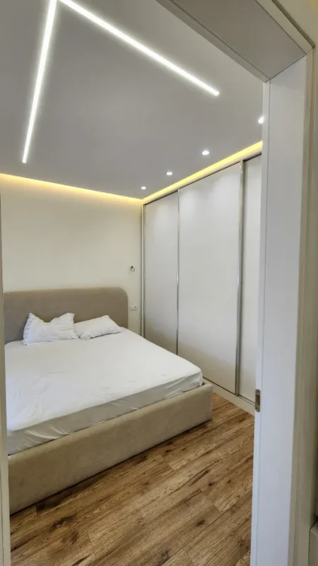 Tirane, shitet apartament 1+1 Kati 3, 70 m² (Rruga Dritan Hoxha)