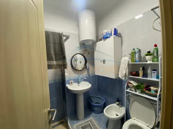 Tirane, shitet apartament 2+1+Ballkon Kati 3, 88 m² 130.000 € (Fresk)