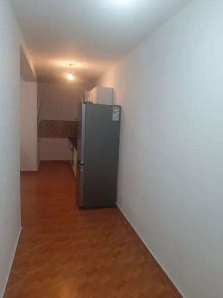 Tirane, jepet me qera apartament 2+1 Kati 1, 116 m² 500 € (Porcelani)