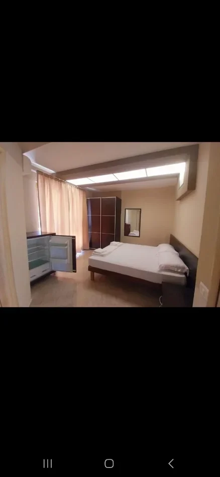 Durres, shes OKAZION. MBYLLET HOTEL ☆☆☆☆ 5 DHOMA HOTELI,( SHITEN DHE PËR DISA DHOMA ) PLAZH - GOLEM 250 €