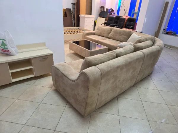 Tirane, shes Kend Sfungjer 6000 me 3 permasa te ndryshme 450 €