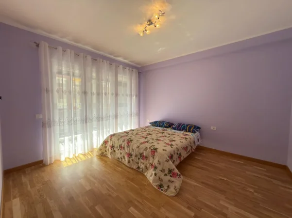 Tirane, shitet apartament 3+1+Ballkon Kati 4, 130 m² 245.999 € (Selitë)