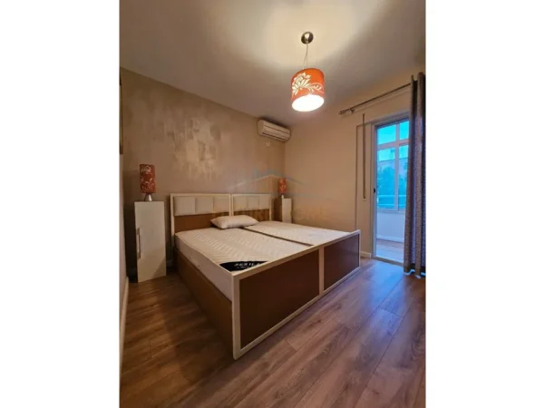 Tirane, shitet apartament 1+1+Ballkon Kati 3, 67 m² 163.000 € (Rruga Mine Peza)