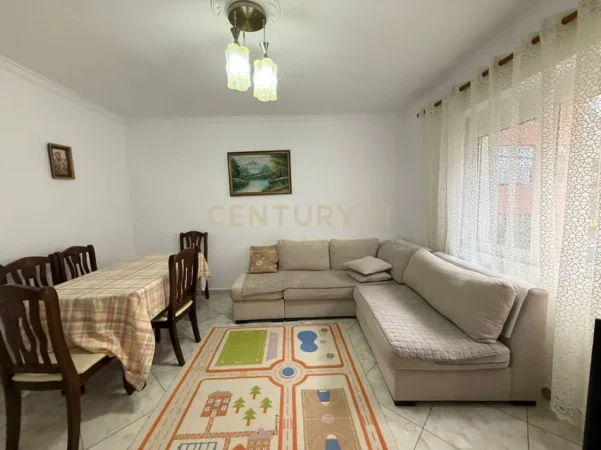 Tirane, shitet apartament 2+1+Ballkon Kati 2, 73 m² 145.000 € 