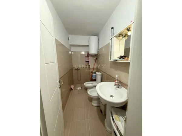 Tirane, shitet apartament 2+1+Ballkon Kati 2, 73 m² 145.000 € 