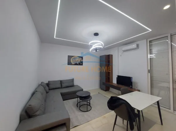 Tirane, jepet me qera apartament 1+1+Ballkon Kati 0, 56 m² 500 € (Selite)