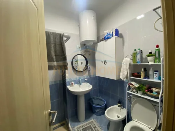 Tirane, shes apartament 2+1+Ballkon Kati 3, 87 m² 130.000 € 