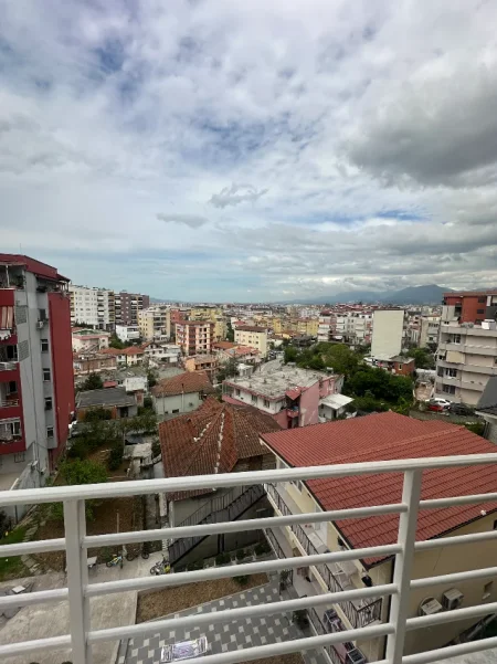 Tirane, shes apartament 2+1+Ballkon , 93 m² 170.000 € 