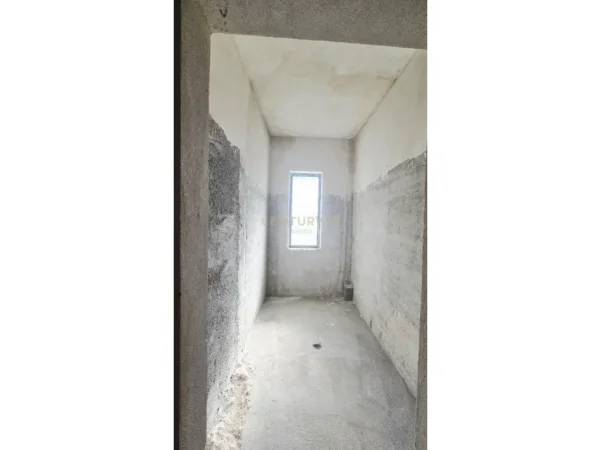 Durres, shitet apartament 5+1+Aneks+Ballkon Kati 5, 173 m² 260.000 € 