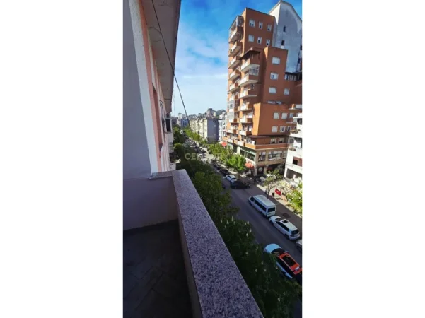 Durres, shitet apartament 5+1+Aneks+Ballkon Kati 5, 173 m² 260.000 € 