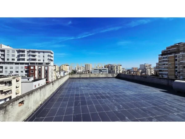 Durres, shitet apartament 5+1+Aneks+Ballkon Kati 5, 173 m² 260.000 € 
